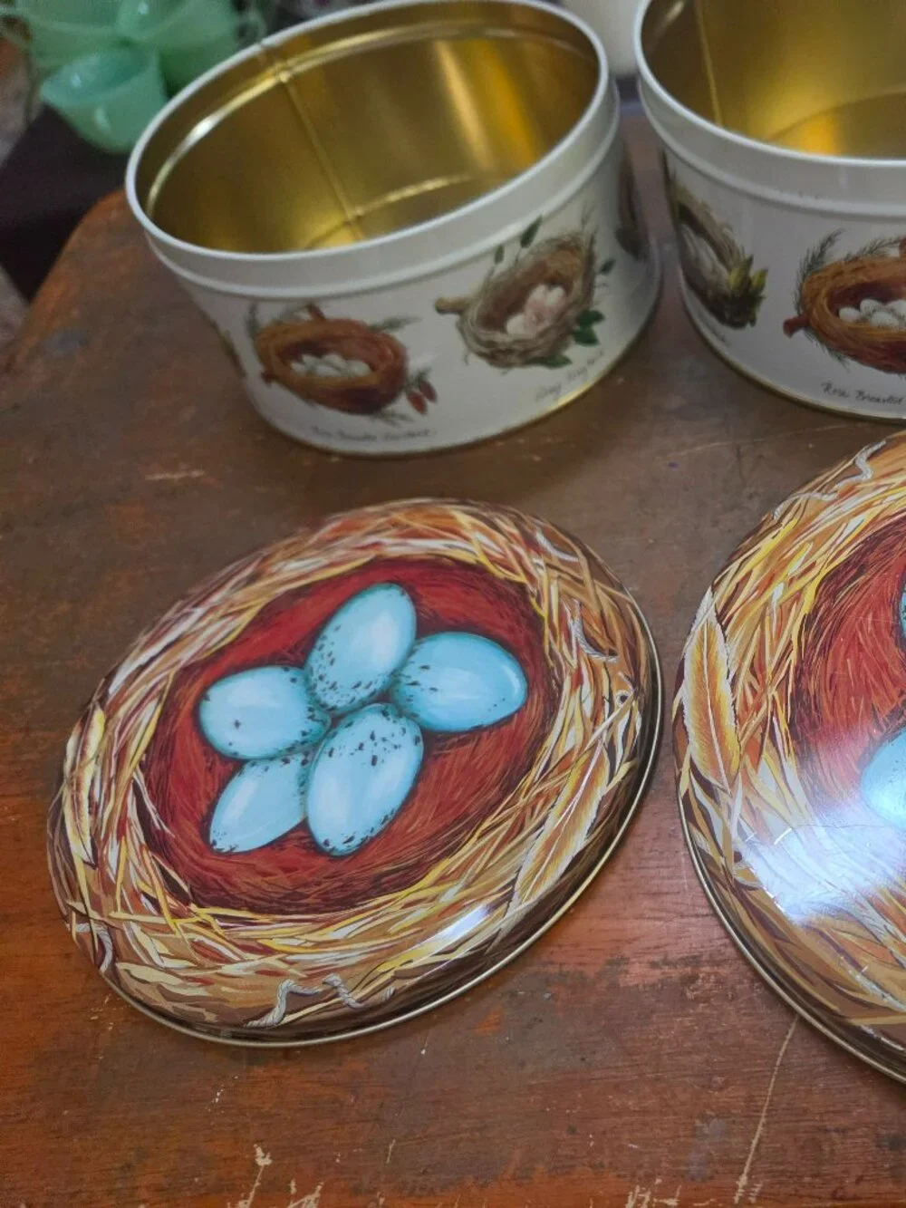 robins nest tins set of two nice artwork displayed on tins two sizes